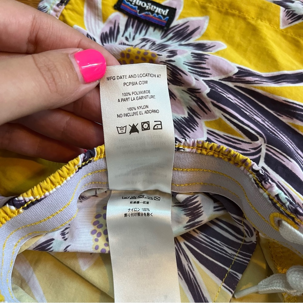 Patagonia yellow floral print shorts size small - Picture 4 of 6